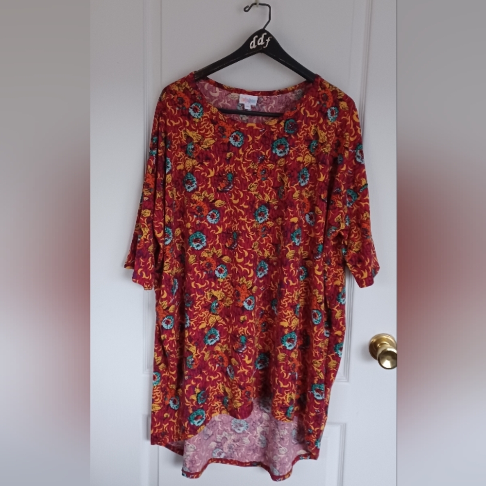 NWOT LULAROE SIMPLY COMFORTABLE IRMA 2XL MADE IN USA 96% POLYESTER/4% SPANDEX